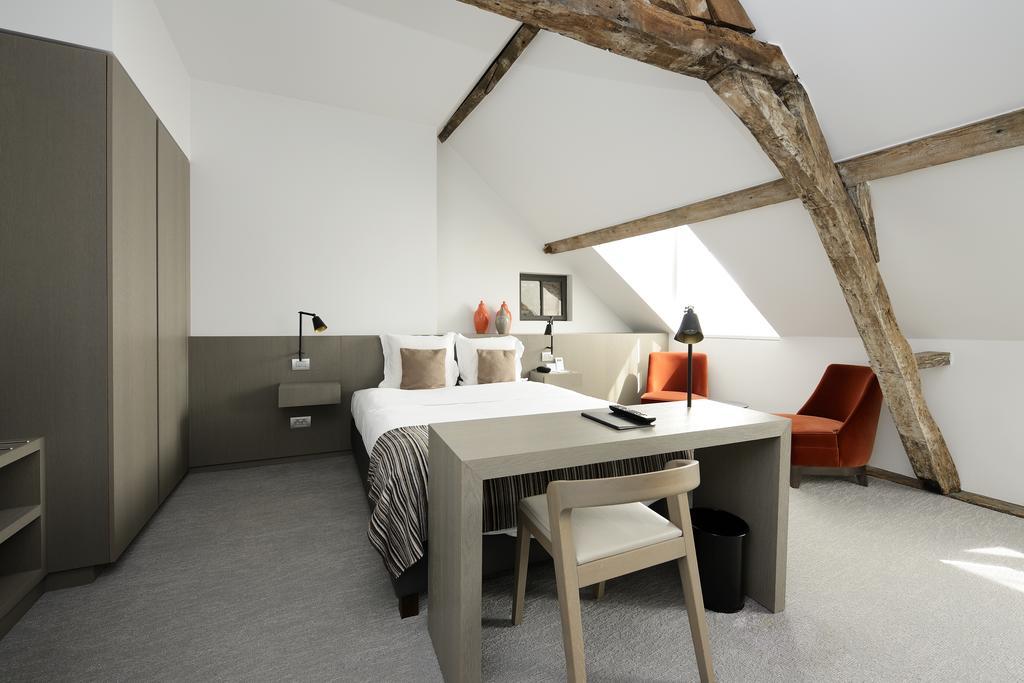 Hotel Messeyne 4*