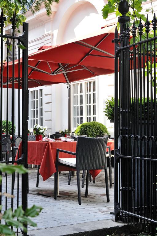 Messeyne Hotel